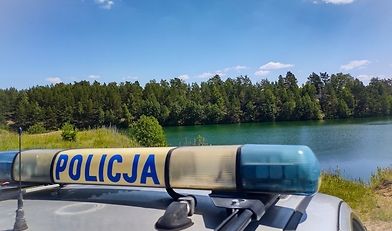 policja, radiowóz, jezioro