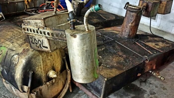 bimbrownia w oborze, gmina Sidra, Maciej Czarnecki, podlaska KAS, służba celno-skarbowa