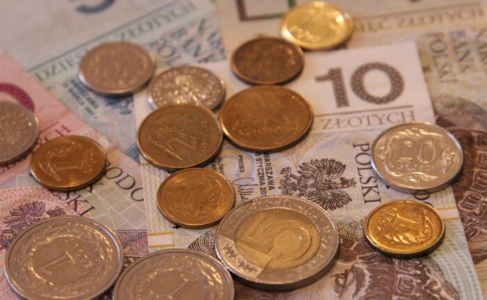 pieniądze, gospodarka, praca, poprawa sytuacji materialnej, GUS, wydatki, dochód