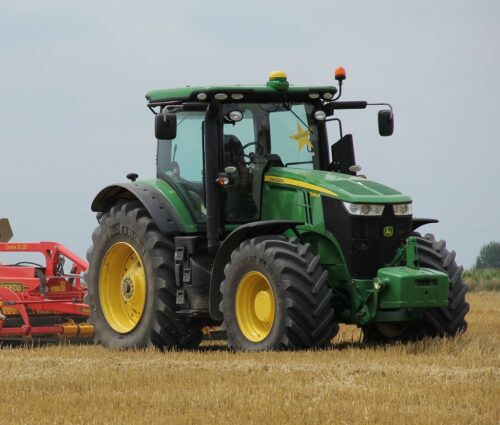 John Deere 6215R