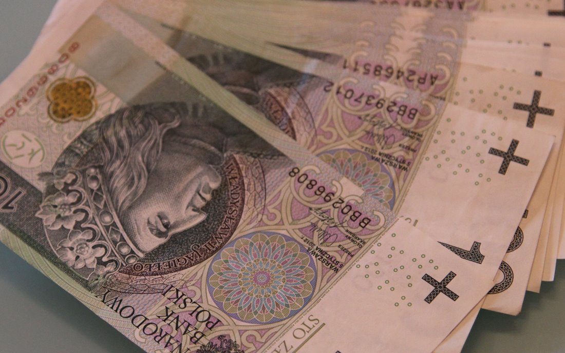 zaliczki, pieniądze, wsparcie, dotacje