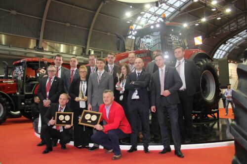 Case_IH_zloty_medal_targi_Agrotech_Kielce_2015