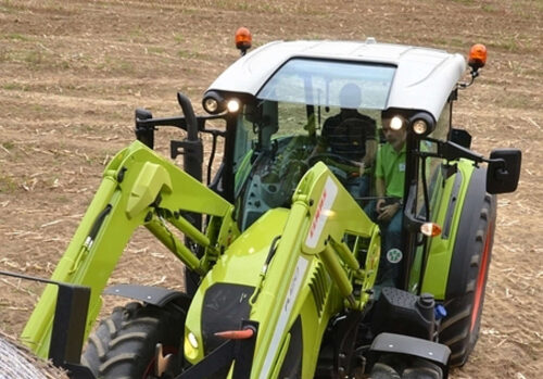 Claas Arion 400