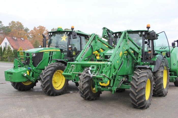 Systemy zabezpieczenia maszyn John Deere