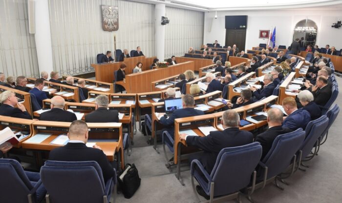 akcyza na wyroby tytoniowe, tytoń, susz tytoniowy, senat, obrót wyrobami tytoniowymi