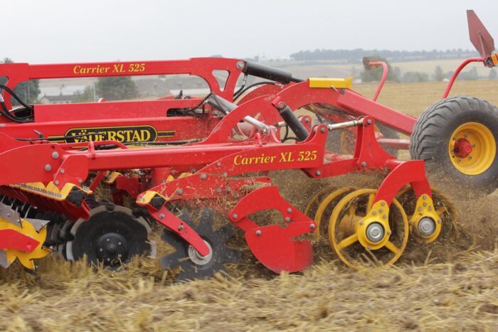 Jakub Słonka - serwisant maszyn firmy Väderstad