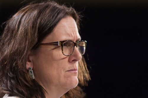 Cecilia Malmstroem zapowiada, że handlowa część umowy stowarzyszeniowej między UE a Ukrainą będzie wdrażana od nowego ro