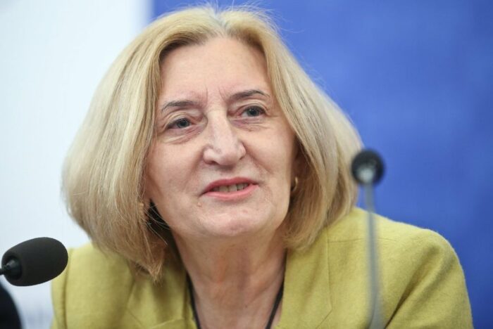 fundusz wzajemnej pomocy, zofia szalczyk, dorota niedziela