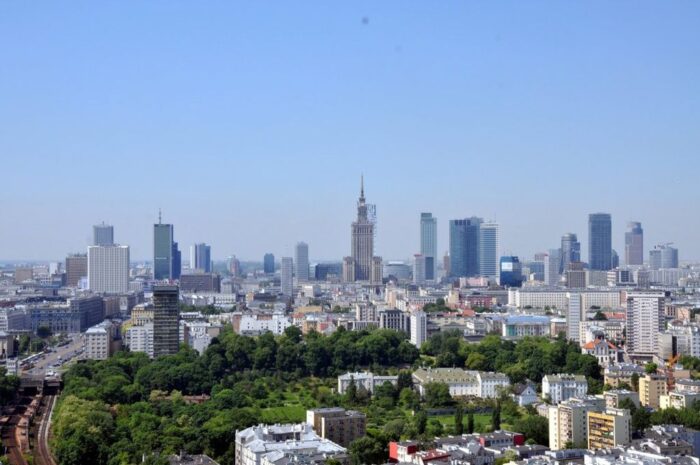 inwestycje zagraniczne, firma doradcza EY, raport