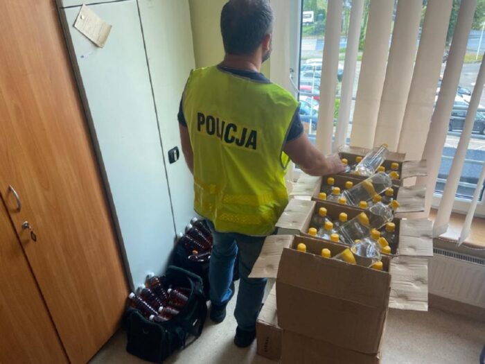 Bimbrownie w gospodarstwach, nielegalna produkcja alkoholu, gmina Wasilków, Zduńska Wola