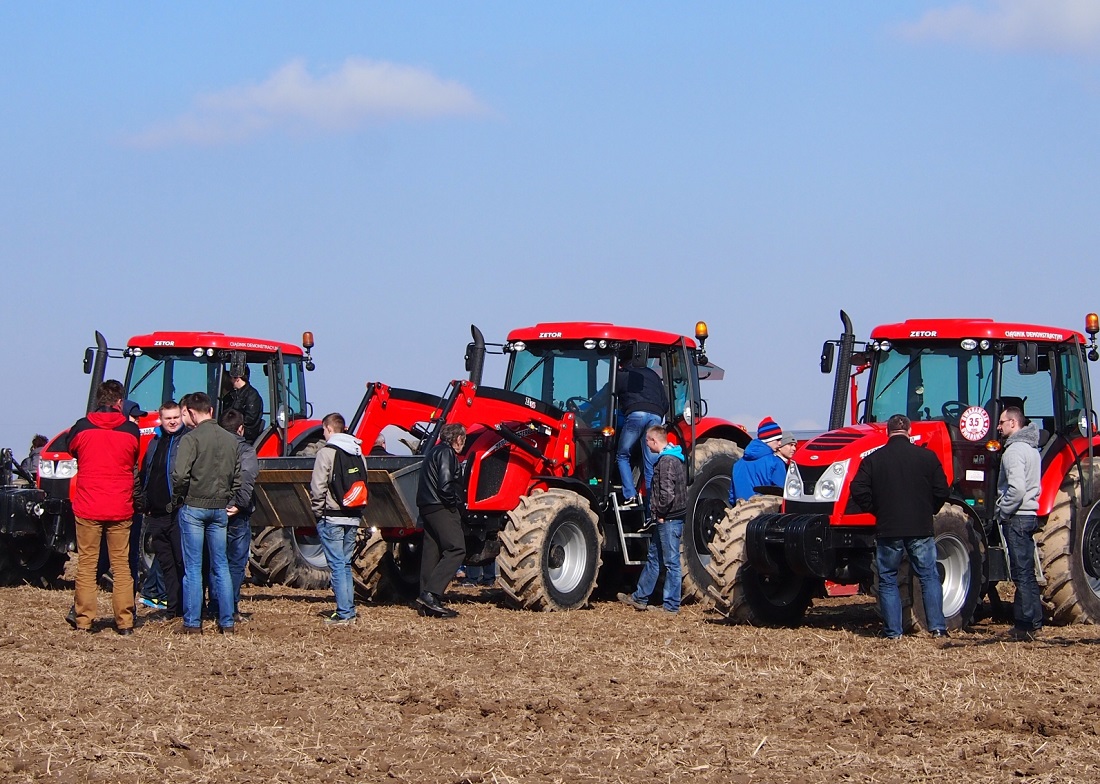Ciągniki Zetor