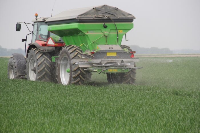 Rozsiewacz RCW 8200 plus M