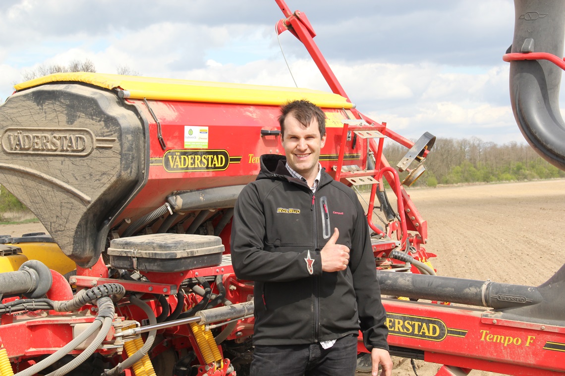 Tomasz Michalak - waściciel siewnika Tempo 8F