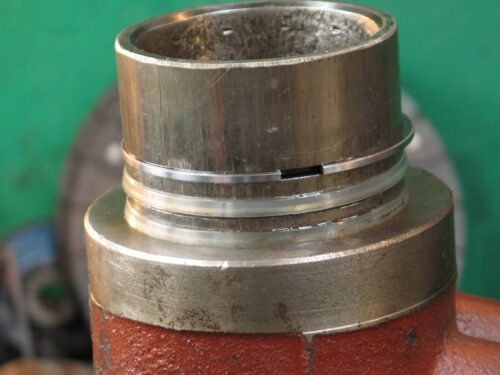 Nowe uszczelnienia tłoka podnośnika Ursusa 914