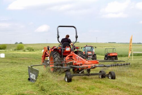 Zgrabiarka jednokaruzelowa Kubota RA1043