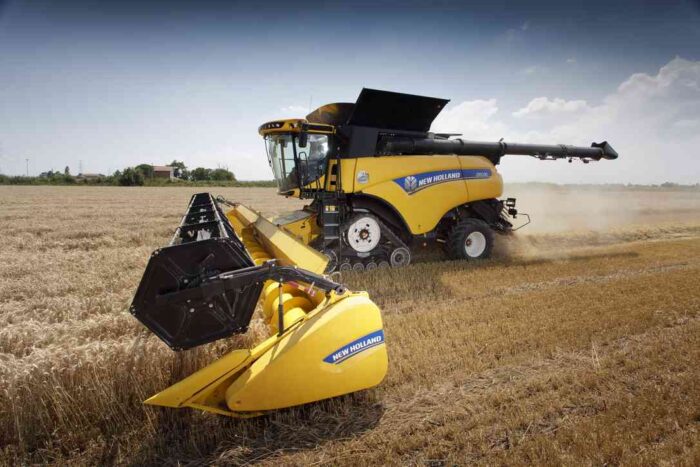 Kombajn New Holland CR 10.90
