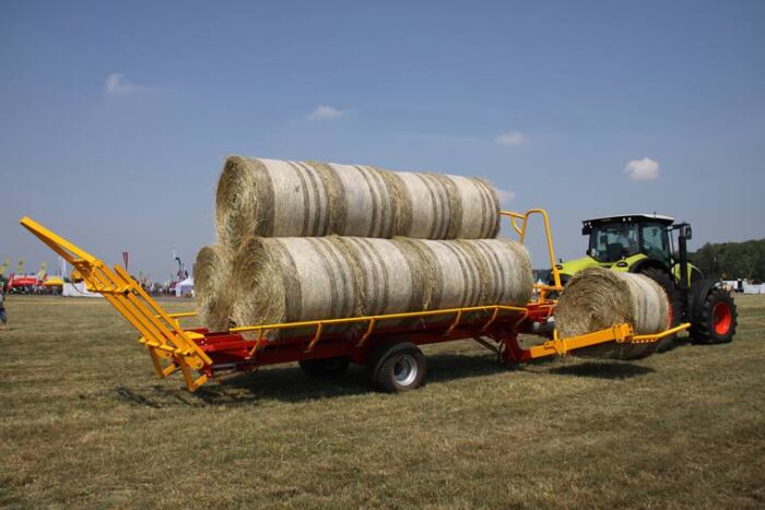 Przyczepa do bel Kobzarenka PT-12