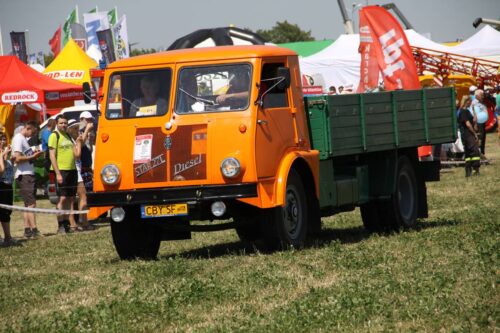 Samochód ciężarowy Star 27