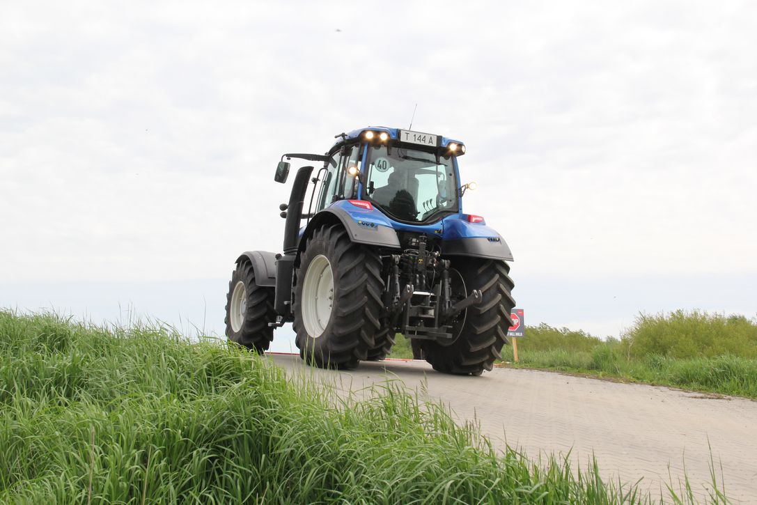 Valtra T234