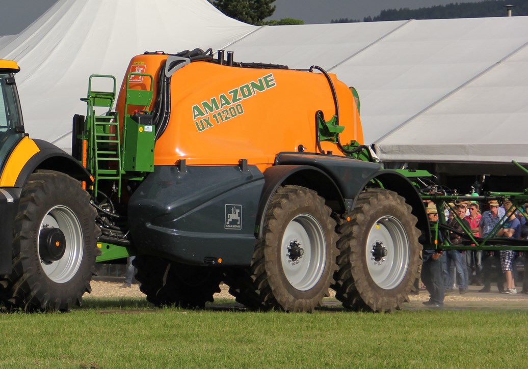 opryskiwacz Amazone UX 11200