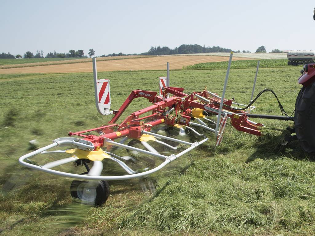 Przetrząsacz Pöttinger - HIT 6,80 T