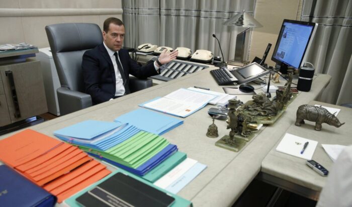 embargo na import żywności, rosyjskie embargo, Dmitrij Miedwiediew, Aleksiej Ulukajew