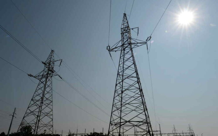 slupy_energia_dostawa_pradu