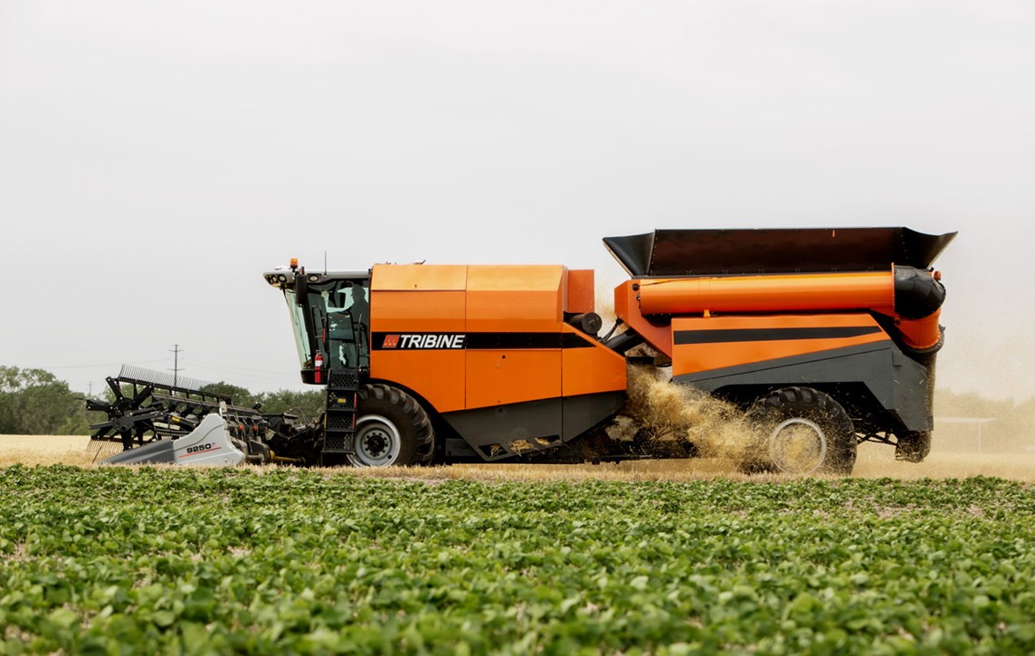 kombajn zbożowy Tribine