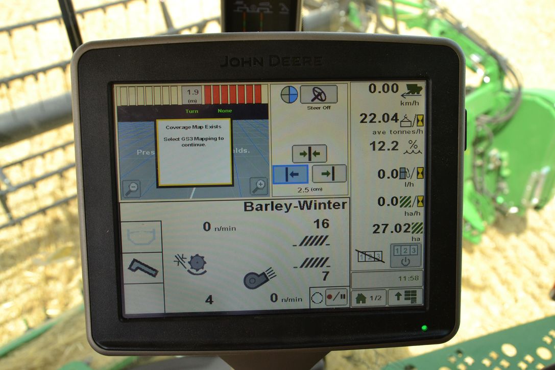 John Deere T670i