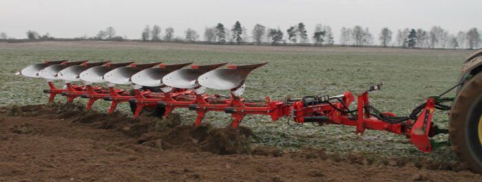 Pług półzawieszany Akpil Magna