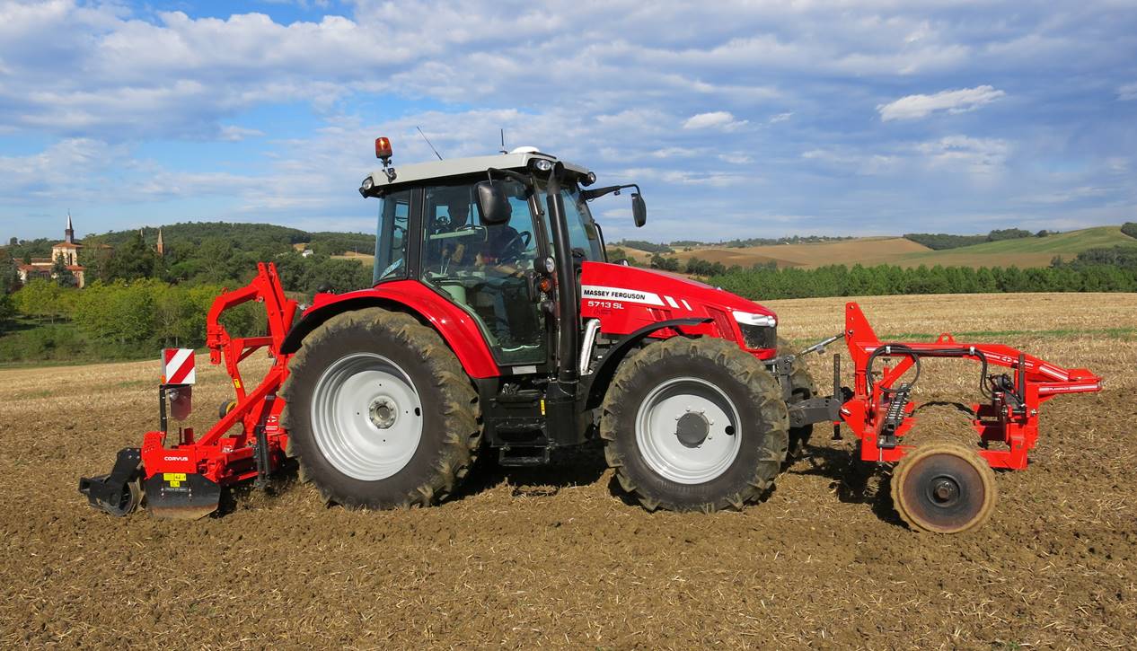 Ciągnik MF 5713 SL