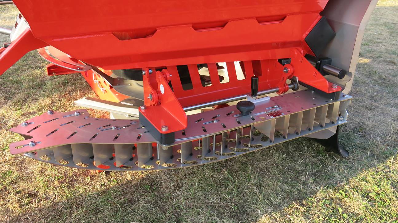 Rozsiewacz Primo EL 3200 L - strumienica do siewu granicznego