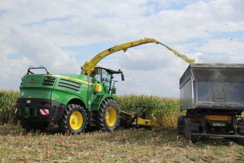 Sieczkarnia John Deere 8200i