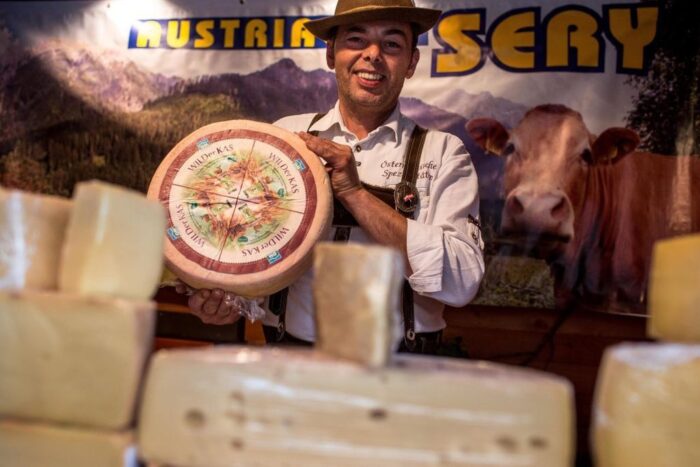 Neal Barnard, Komitet Lekarzy na Rzecz Medycyny Odpowiedzialnej, Uniwersytet Michigan