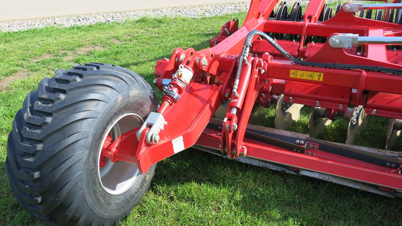 Horsch Joker RT z wałem nożowym