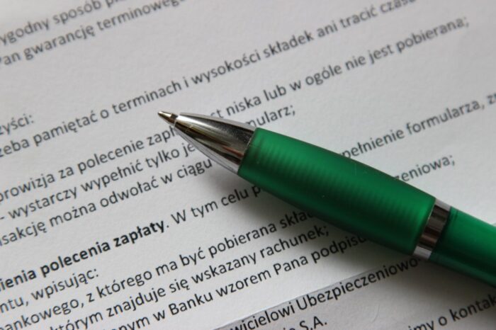 KRUS, przestępstwo, urzędnicy, policja, oszuści, rolnicy, wieś, oszustwo