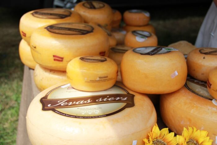 sery, sery dojrzewające, sery świeże, twarogi