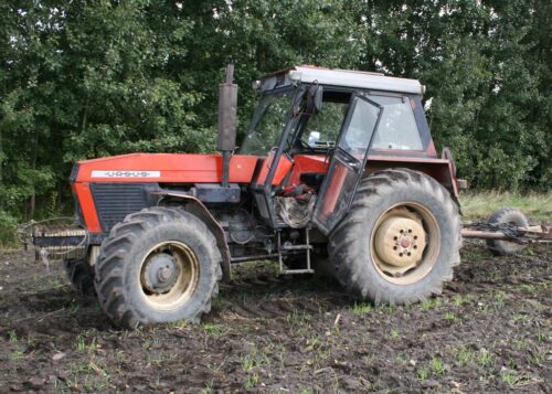 Ursus 1614 - naprawa tylnego mostu