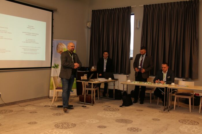 akademia zdrowej racicy, AZR, Rafał Kapica, Hoduj z Głową Bydło, De Heus