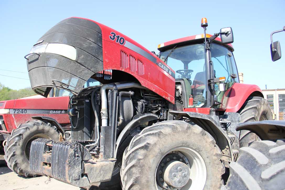 Case IH Magnum 310