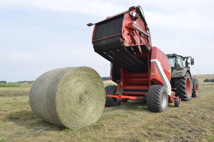 Prasa zmiennokomorowa Lely Welger Rp 160 V