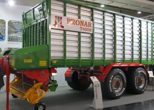 Przyczepa samozbierająca Pronar T400R