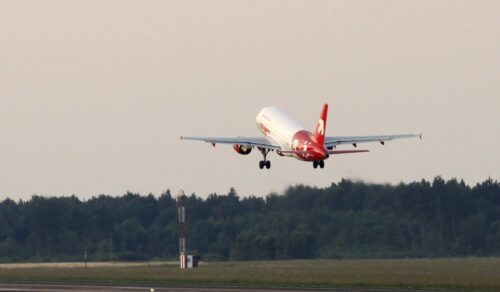 Szczecin,lotnisko,samolot,pasażerowie,Szczecin-Goleniów,port lotniczy