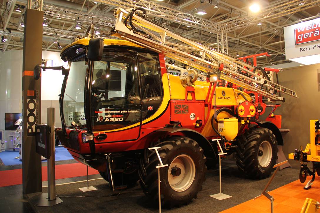 Agribuggy 280 z zabudowa opryskiwacza