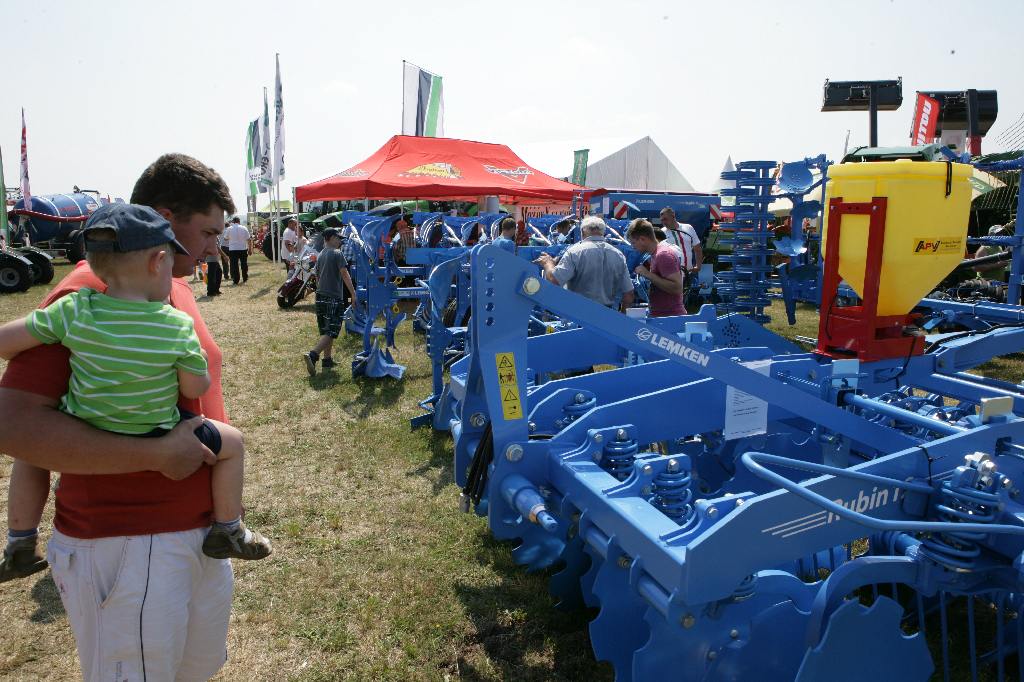 młody rolnik, premia, modernizacja gospodarstw