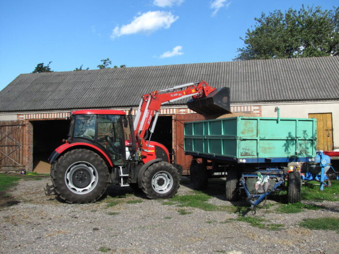 zbiory zbóż, plony zbóż, powierzchnia uprawy zbóż