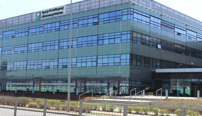 arimr, przetargi z obszaru it, sebastian jaworski, Security Operation Center, kontrola upraw z satelity