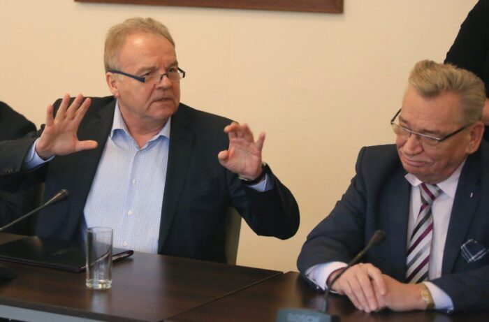 przedsębiorcy, praca, zatrudnienie, przepisy, biurokracja, podatki, biznes, firma