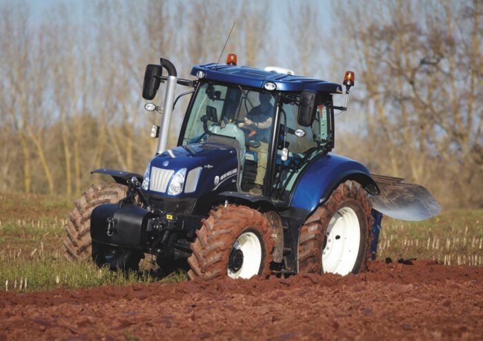New Holland T6