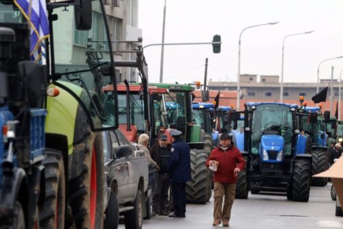 protest rolników w grecji, blokada dróg, reforma systemu emerytalnego